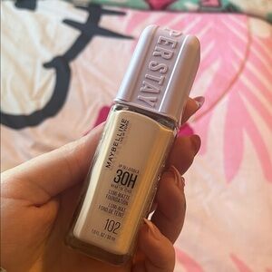 Maybelline Super Stay Foundation - Shade 102